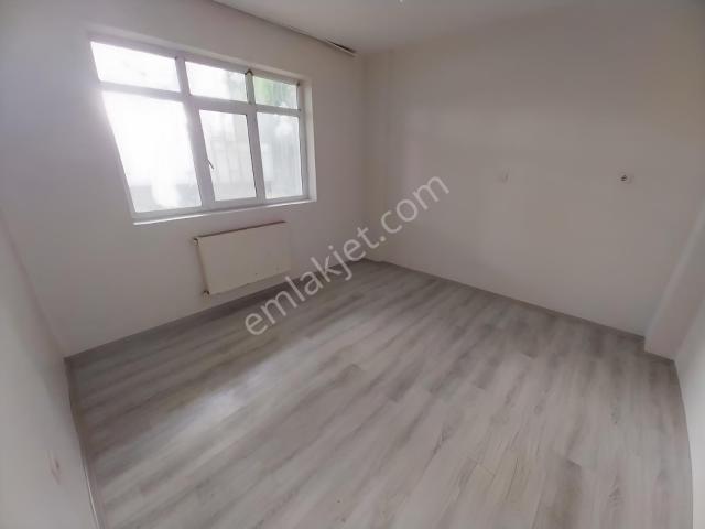 Çankaya Çamlıtepe Mah. Yapılı 2+1 Bahçe Katı Satılık Daire