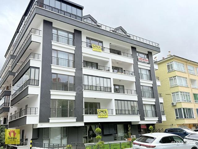 Çankaya Ayrancı Yeni Binada 170 m2 4+1 Asansör Kapalı Garajlı Satılık Teraslı Dubleks Daire