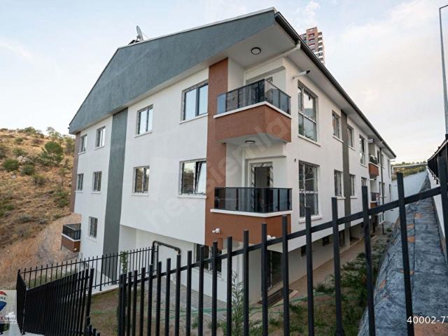 ÇANKAYA BADEMLİDEREDE SIFIR SATILIK 1+1 GENIŞ DAIRE DOĞU CEPHE BALKONLU KREDİYE UYGUN