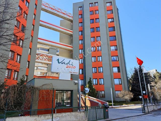 Çankaya Birlik Mahallesi Vadi 2000 Sitesinde Satılık 4+1 Daire