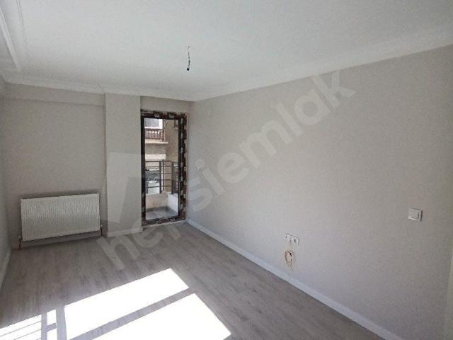 ÇANKAYA GENÇLİK CADESİ SAVAŞ SOKAK KİRALIK 2+1 DAİRE