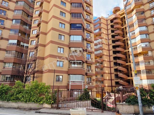 Çankaya Dikmen Harbiye Mh. Güneş Sitesinde 4+1 Daire Fırsatı
