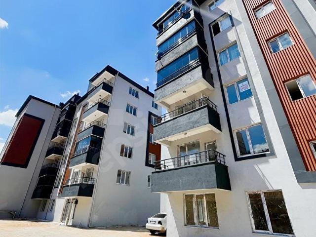 ÇANKAYA EMLAKTAN SATILIK SIFIR ARA KAT 2+1 DAİRE