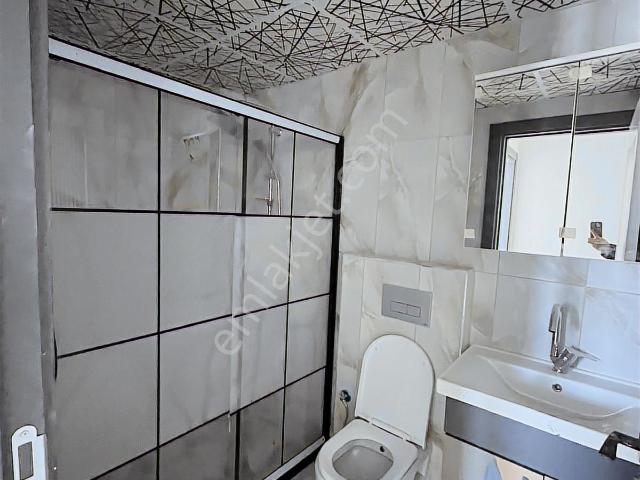 Çankaya Emlaktan Üniversite Yanında Kiralık 3+0 Daire