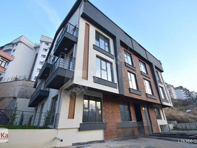 ACİL, Çankaya Kırkkonaklar Mah. Asansörlü,AK Otoparklı, Bahçe Kullanımlı,Yeni, 1+1 satılık Daire.