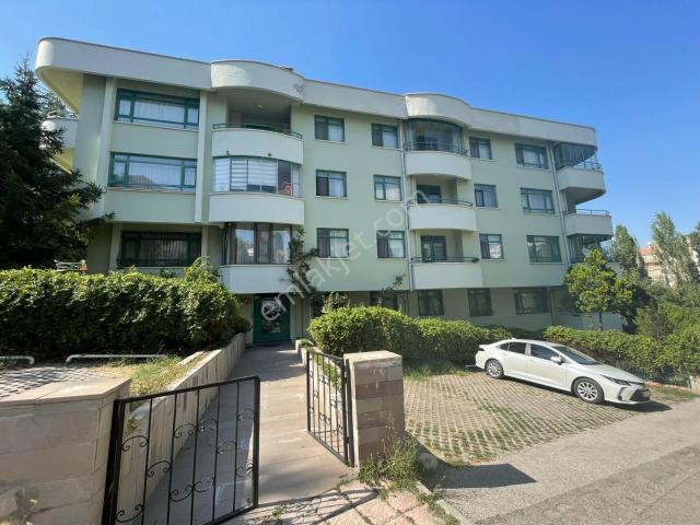 Çankaya Hilal Mah. Satılık 4+1 Daire 190m² Net