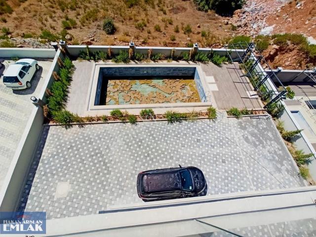 Çankaya Mah.de Havuzlu Arakat Kiralık 2+1 Daire