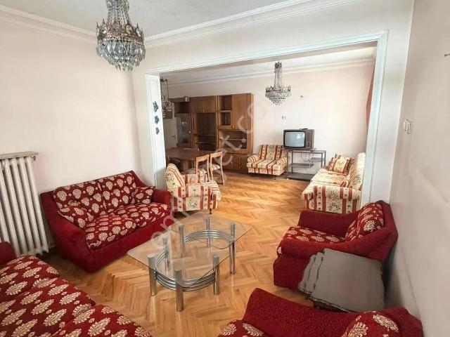 Çankaya Marmara Sokakta Konumu Avantajlı 2+1 Satılık Daire