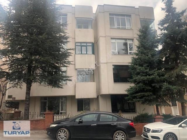 Çankaya Mesnevi Sokak 3+1 Mobilyalı Kombili Bakımlı