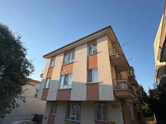 Çankaya Sokullu'da Kiralık 3+1 Bakımlı Ve Aydınlık Daire