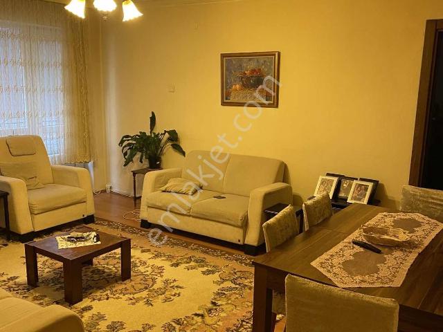 Çankaya Umut Mahallesi'nde Satılık 2+1 80 M² Giriş Kat Daire
