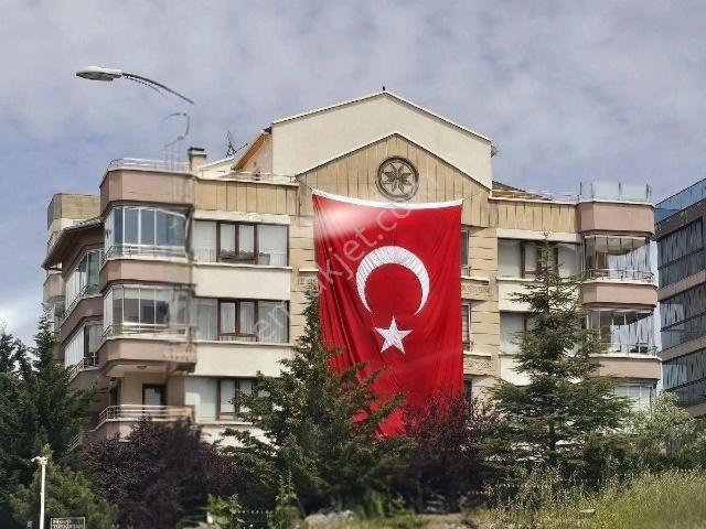 Çankaya Yukarı Dikmen Mahallesiinde Kiralık 2+1 Daire