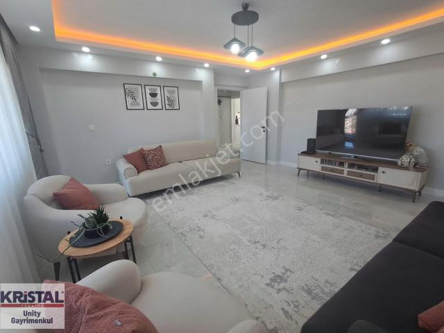 Çankaya'da Bakımlı Yerden Isıtmalı Asansörlü 3+1 Satılık