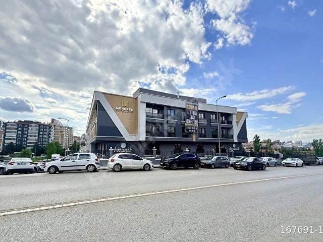 ÇANKAYA'DA BONİTA BOTANİKTE ARA KAT YERDEN ISITMALI SATILIK 1+1 DAİRE