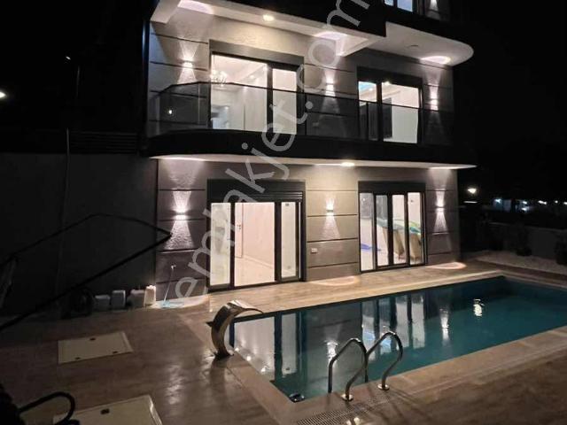 Çankaya'dan Yalova Çınarcıkta Satılık Lüx Villa