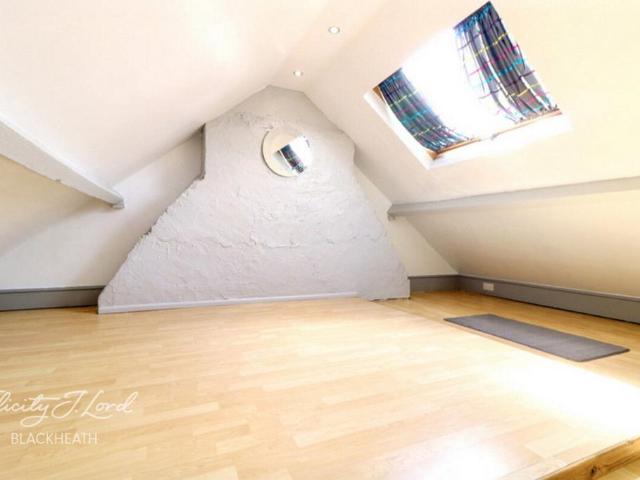 Ankerdine Crescent, LONDON 3 bed terraced house to rent £2,250 pcm £519 pw