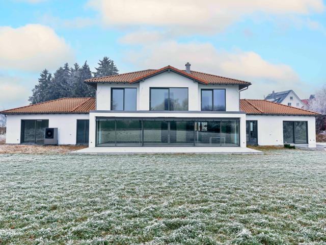 ANKOMMEN UND WOHLFÜHLEN EINFAMILIENHAUS DER EXTRAKLASSE IN OBERSTADION