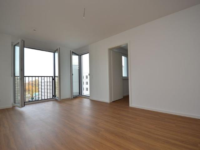 Ankommen und wohlfühlen – kleine 3 Zimmer Wohnung für Singles oder 2 Personen mit Balkon in Berlin Marzahn