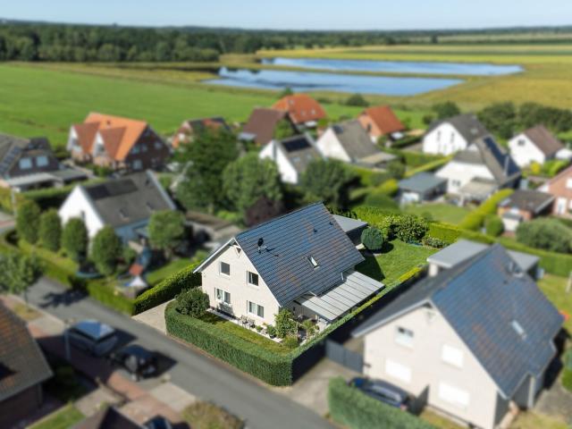 Ankommen, auspacken, genießen – Wohnen auf höchstem Niveau. Haus in gepflegtem Top Zustand