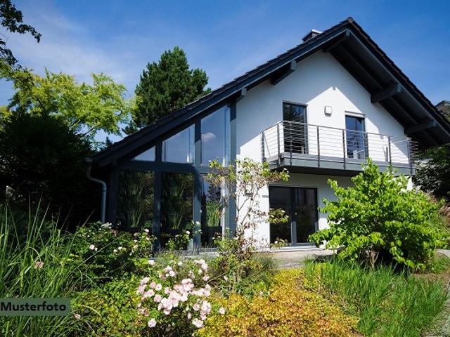 Ankommen, Auspacken, Zuhause sein Großes Familienhaus mit Garten und Doppelgarage