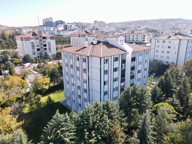 Şanlıbaba Emlaktan 2000 Evler Toki Bloklarında Kiralık 3+1 Daire