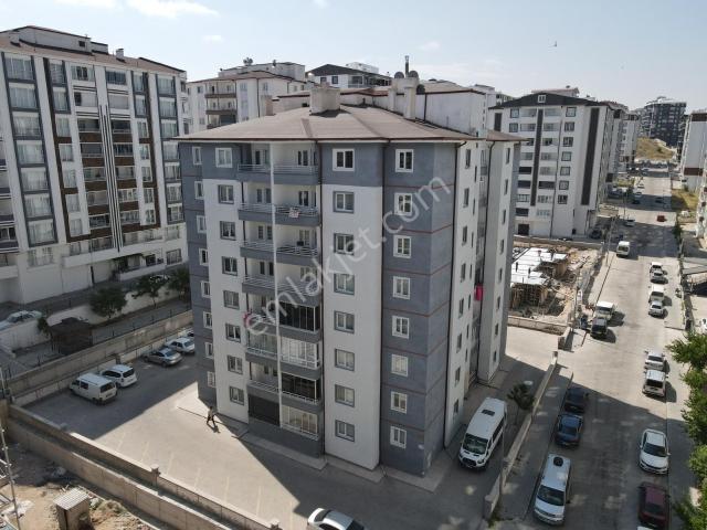 Şanlıbaba Emlaktan Cevher Dudayev Mahallesinde Kiralık 3+1 Daire