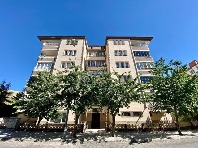 Şanlıbaba Emlak'tan Esentepe Mahallesinde Kiralık 3+1 Daire