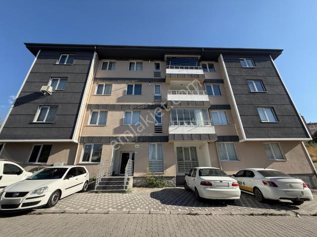 Şanlıbaba Emlak'tan Fatih Sultan Mehmet Mah Kiralık 2+1 Daire