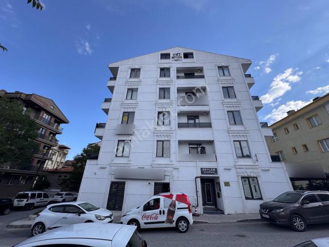 Şanlıbaba Emlak'tan Lise Caddesinde Satılık 2+1 Daire & Ofis