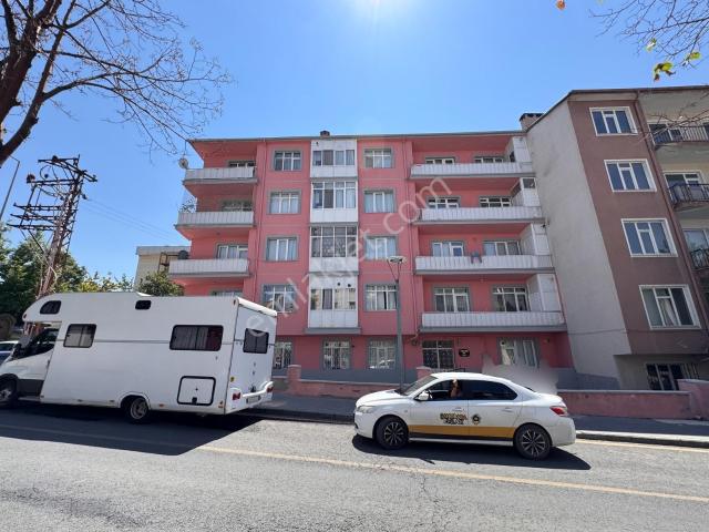 Şanlıbaba Emlak'tan Merkezi Konumda Kiralık 3+1 Daire