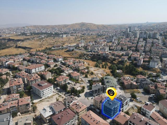 Şanlıbaba Emlak'tan Merkezi Konumda Satılık 1+1 Ara Kat Daire
