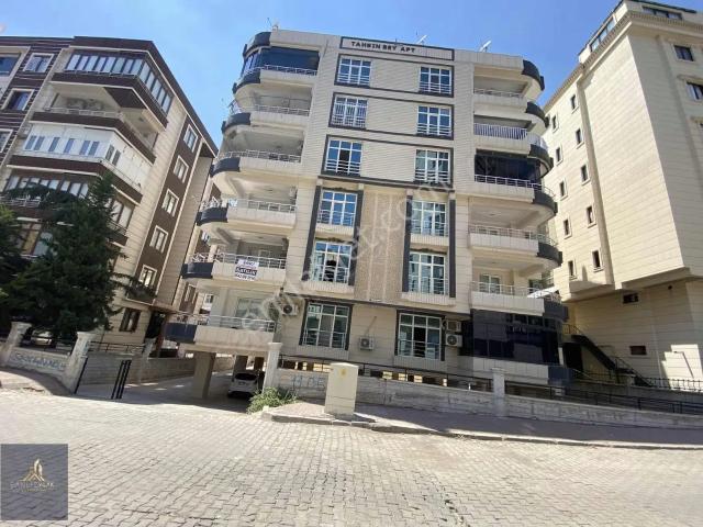 Şanlı Gayrimenkulden Şenevler Mahalesinde Satılık 3+1 Daire