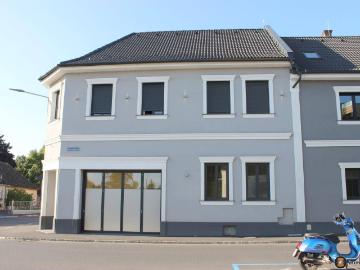 Anlageobjekt im Zentrum von Stegersbach: 2 Wohnungen & 1 Geschäftslokal