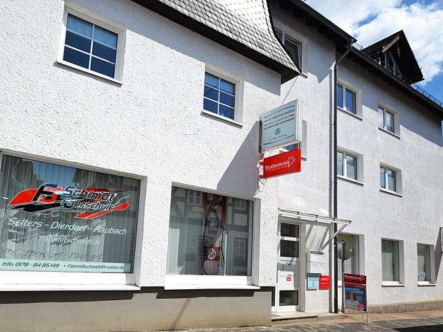 Anlageobjekt mit Potenzial: Wohn und Geschäftshaus im Zentrum von Dierdorf/A3 Köln Frankfurt