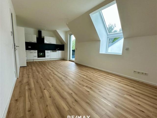 ANLAGEOBJEKT! Top 6! Wunderschöne zentrumsnahe 3 Zimmer Wohnung mit Balkon vermietet!