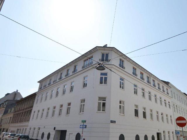 Anlageobjekt: Vermietete 41m² Wohnung mit Einbauküche im Gründerzeithaus 1170 Wien