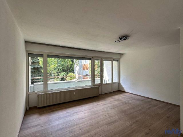 ANLEGER AUFGEPASST! 2 Zimmer mit Loggia – vollsaniert & sofort bezugsbereit