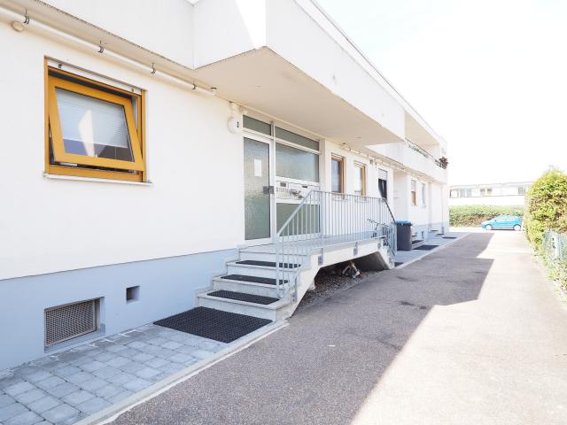 Anleger aufgepasst ca. 5% Rendite + Renoviertes, voll möbliertes Apartment mit Flair!