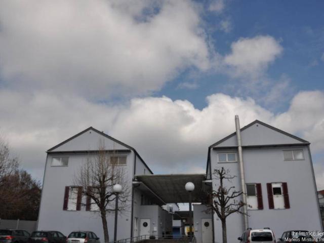 Anleger aufgepasst Gute Rendite 2 ZI WHG ca. 54m² + TG Platz
