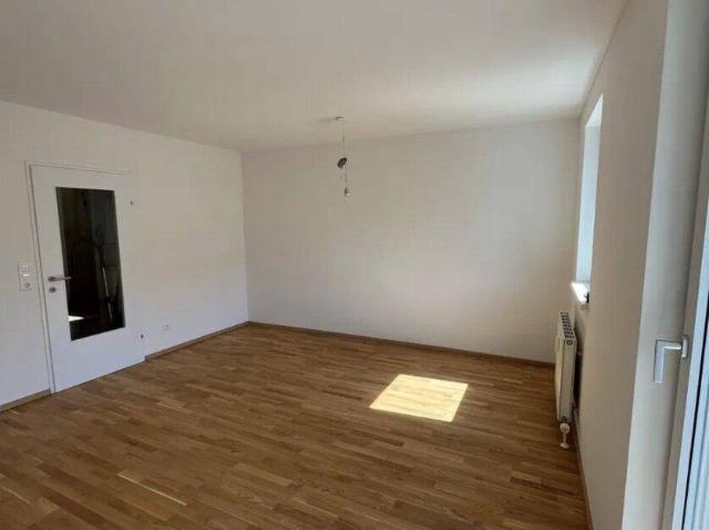 Anleger aufgepasst! Komplett Sanierte Wohnung Beste Lage