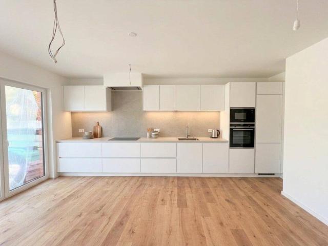 Anleger aufgepasst! Schöne 2 Zimmer Gartenwohnung in ruhiger Lage! Erstbezug!