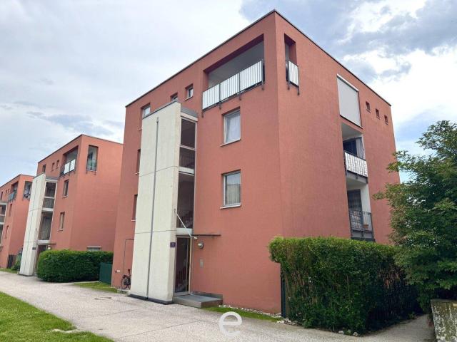 Anleger aufgepasst! Vermietete 2 Zimmer Wohnung mit Loggia und Tiefgaragenplatz in Wels Nähe Traunauen!