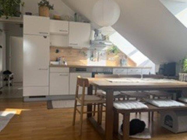 ANLEGERWOHNUNG derzeit vermietet: Schöne Dachgeschosswohnung, in bester Stadtlage Nähe der Universitäten im Bezirk Graz Leonhard, gepflegt mit guter Ausstattung 58.85m²