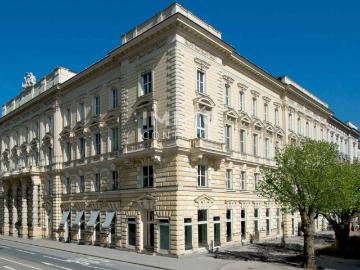 Anpruchsvolles Wohnen im Palais Faber / Hotel Hyperion
