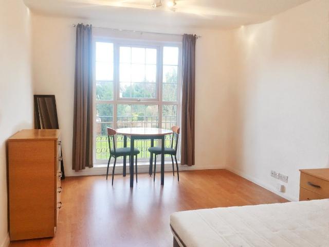 Anstey Lodge, Enfield EN1, 1 bed flat to rent, £1,475 pcm | PrimeLocation