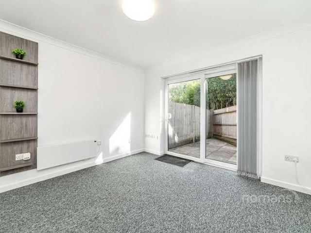 Anstey Place, Burghfield Common, Reading, RG7