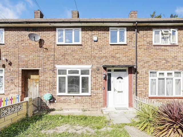 Anstridge Road London SE9 3 bed terraced house to rent £1,800 pcm £415 pw