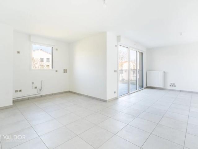 Anse Hypercentre T3 neuf de 65 m² avec terrasse au dernier étage