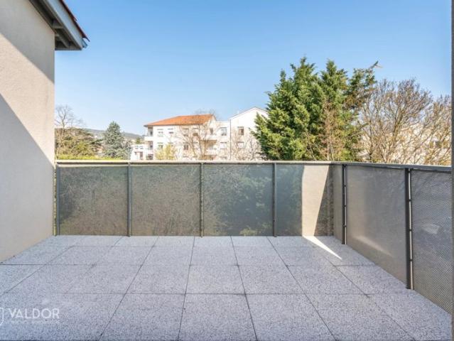 Anse Hypercentre T3 neuf de 65 m² avec terrasse au dernier étage