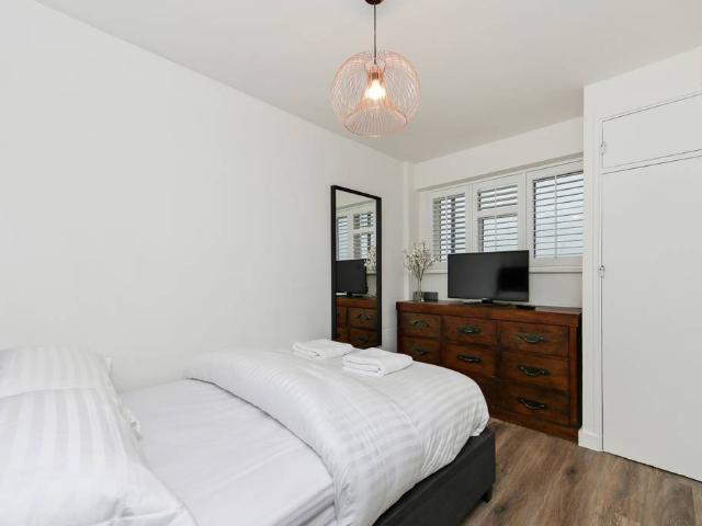 Anselm Road, London, SW6